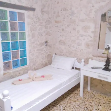 Fortezza Stone House *