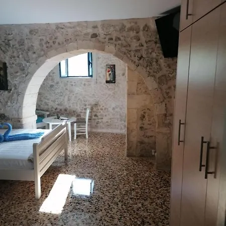 Apartment Fortezza Stone House *
